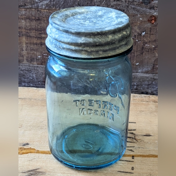 Antique 1913 Ball Perfect Aqua Mason Jar W Metal Lid #10 - Picture 3 of 9